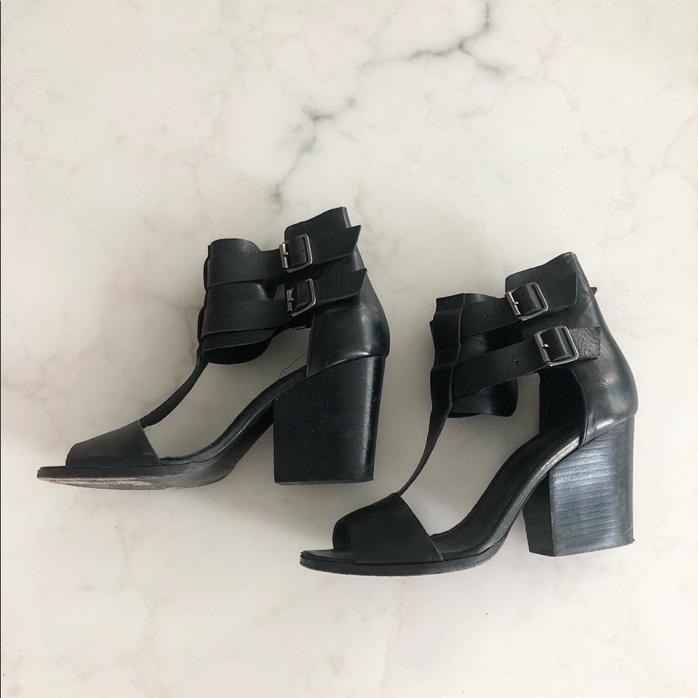 THE KOOPLES Black Sandals